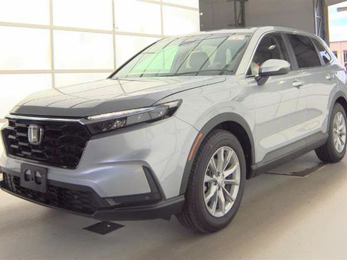 Used 2025 Honda CR-V EX-L image 3