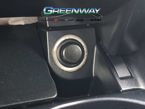 Used 2020 Mercedes-Benz GLC 300 4MATIC image 20