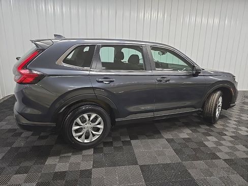 Used 2023 Honda CR-V LX image 3
