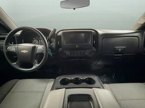 Used 2017 Chevrolet Silverado 1500 Custom w/ Custom Convenience Package RWD image 9