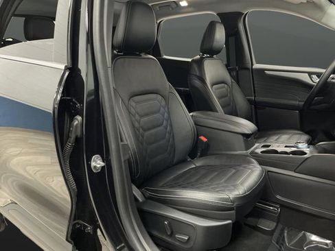 Used 2024 Ford Escape SE w/ PHEV Premium Package image 33