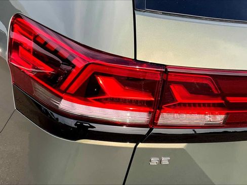Used 2026 Volkswagen Atlas Peak Edition AWD/4WD image 14