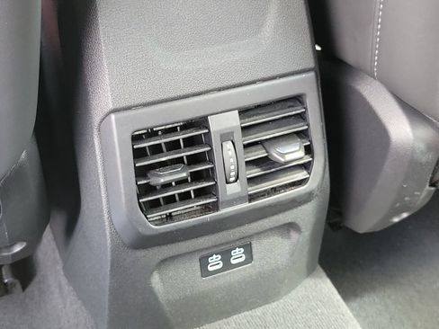 Used 2025 BMW 228i xDrive AWD/4WD image 21