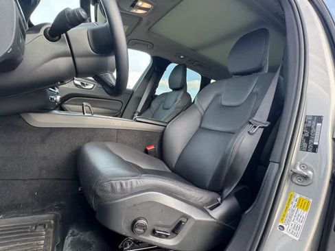 Used 2023 Volvo XC60 B5 Plus w/ Protection Package Premier image 18