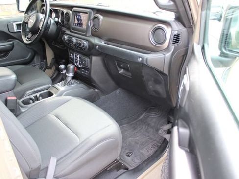 Used 2020 Jeep Gladiator Sport w/ Quick Order Package 24S AWD/4WD image 43