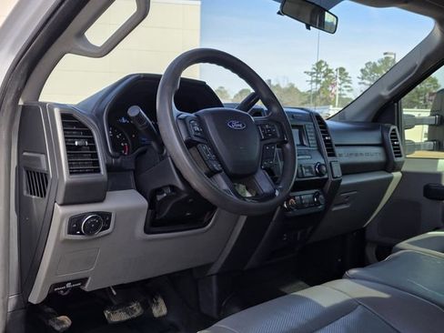 Used 2019 Ford F250 XL w/ XL Value Package image 8