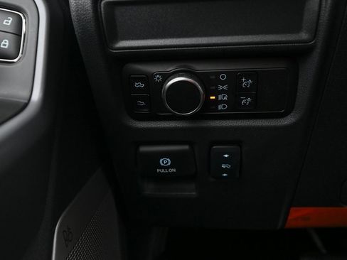 New 2025 Ford F150 Lightning Lariat image 34