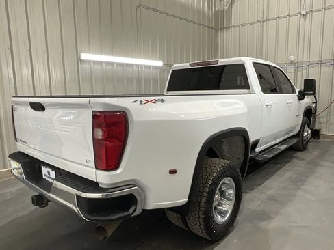Used 2024 Chevrolet Silverado 3500 LT w/ Convenience Package image 22