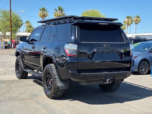 Used 2019 Toyota 4Runner TRD Off-Road Premium AWD/4WD image 4