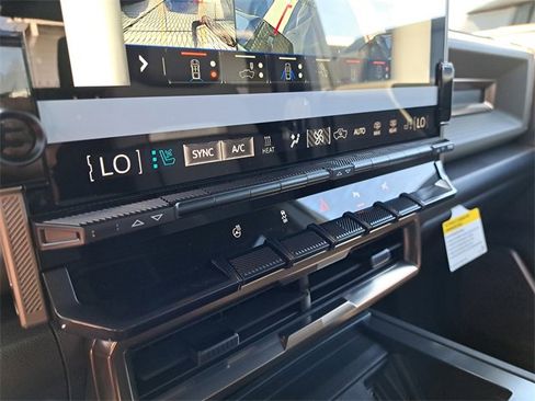 New 2025 GMC Hummer EV 3X image 29