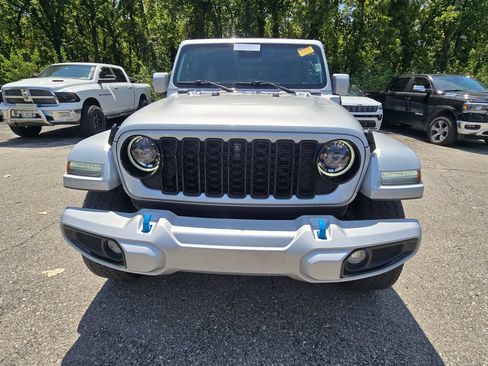 Used 2024 Jeep Wrangler High Altitude AWD/4WD image 12