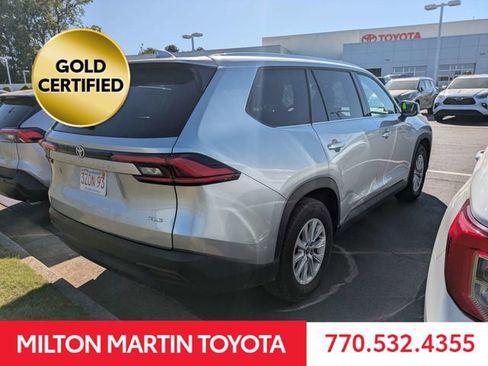 Used 2024 Toyota Grand Highlander XLE image 4