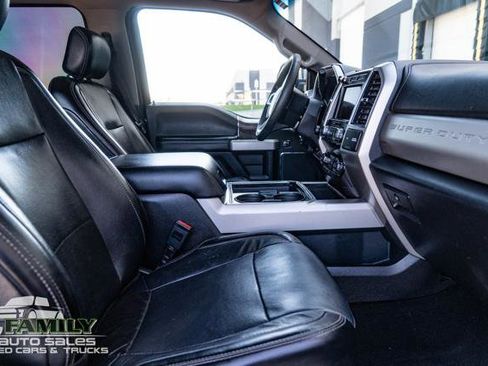 Used 2019 Ford F250 Lariat w/ Lariat Ultimate Package AWD/4WD image 25