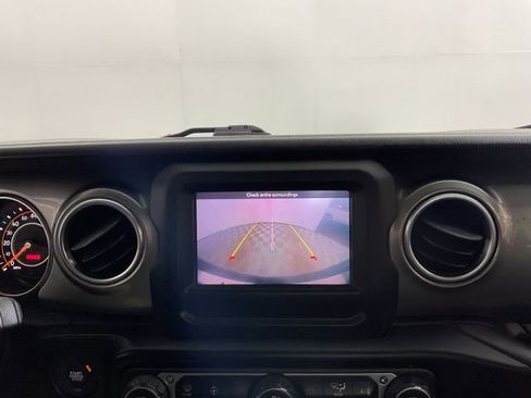 Used 2020 Jeep Wrangler Unlimited Sahara w/ Safety Group image 23