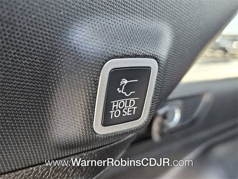 New 2025 Jeep Grand Cherokee Limited image 14