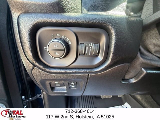 Used 2021 RAM 1500 Laramie AWD/4WD image 19