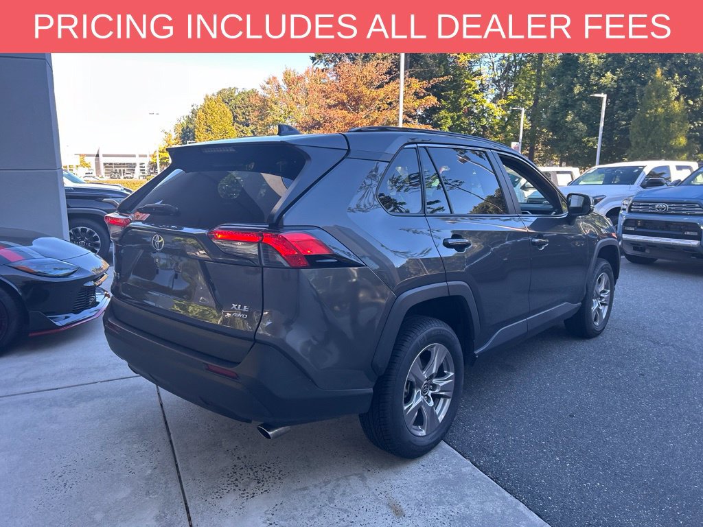 Used 2025 Toyota RAV4 XLE AWD/4WD image 7