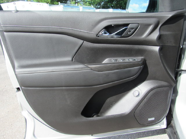Used 2020 GMC Acadia SLT AWD/4WD image 10