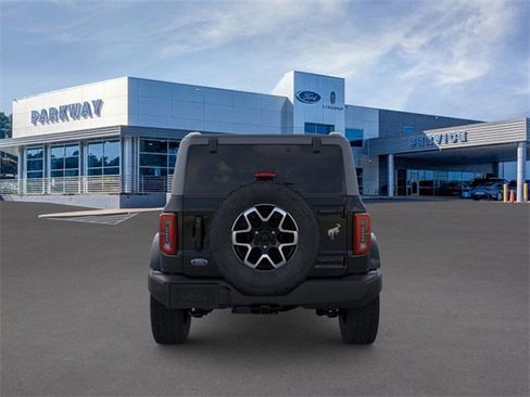 New 2025 Ford Bronco Outer Banks image 5