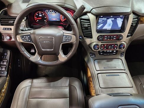 Used 2016 GMC Yukon Denali w/ Open Road Package AWD/4WD image 47