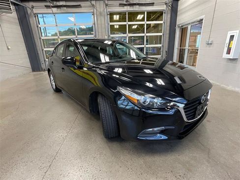 Used 2018 MAZDA MAZDA3 Sport FWD image 7