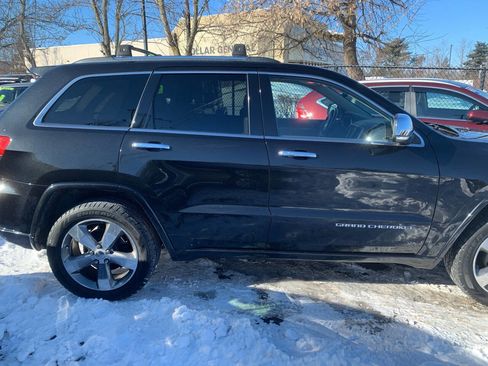 Used 2014 Jeep Grand Cherokee Overland image 3