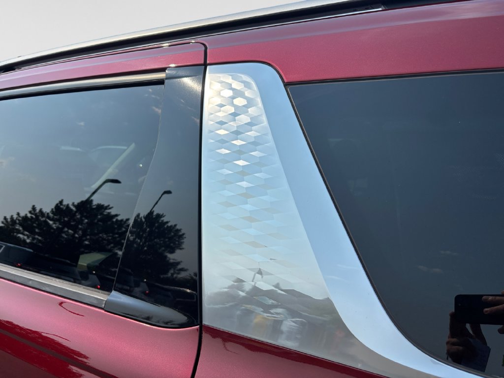 Used 2022 Kia Carnival SX FWD image 57