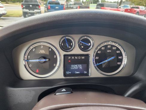 Used 2012 Cadillac Escalade Premium image 26