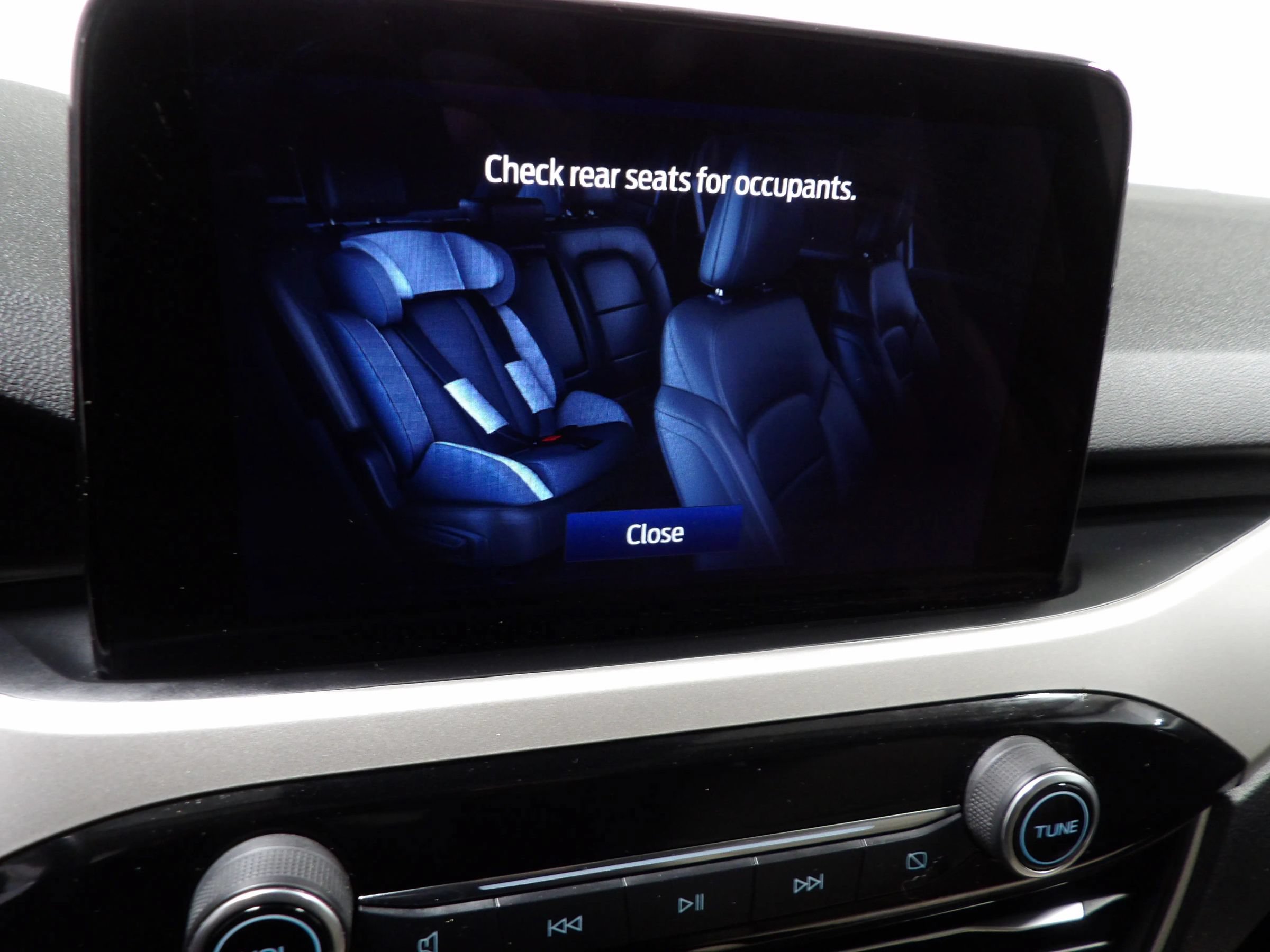 Used 2021 Ford Escape SEL w/ Technology Package AWD/4WD image 19
