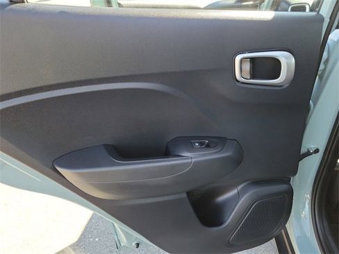 New 2026 Hyundai Venue SE image 18