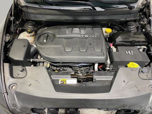 Used 2017 Jeep Cherokee Limited image 29