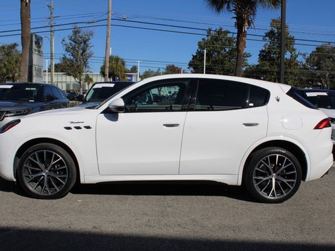 Used 2023 Maserati Grecale Modena image 9