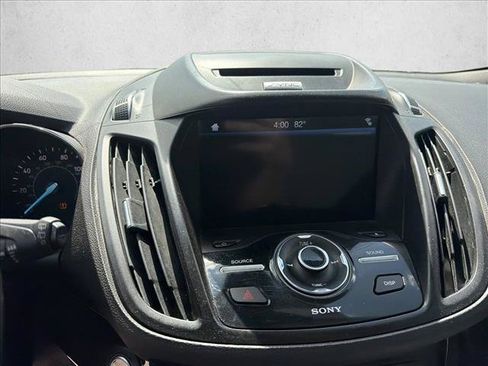 Used 2017 Ford Escape Titanium FWD image 13
