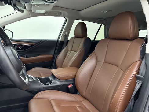 Certified 2023 Subaru Outback Touring AWD/4WD image 13