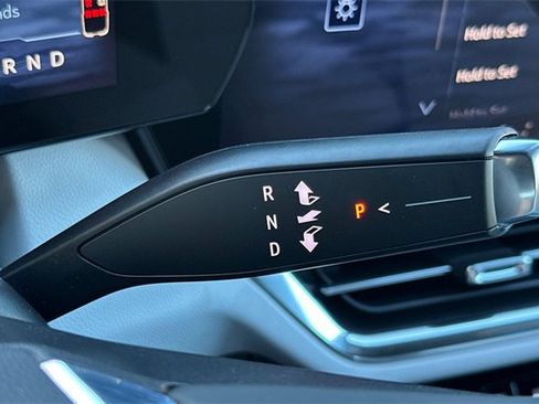 New 2026 Chevrolet Equinox EV LT image 28