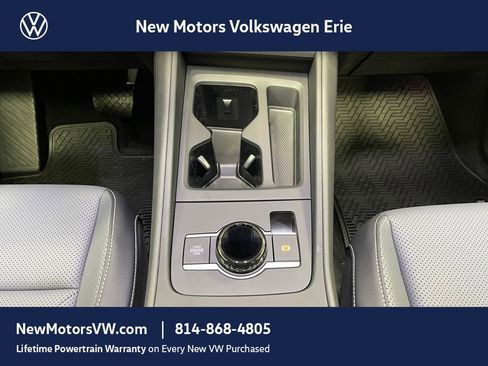 New 2026 Volkswagen Tiguan SE AWD/4WD image 9
