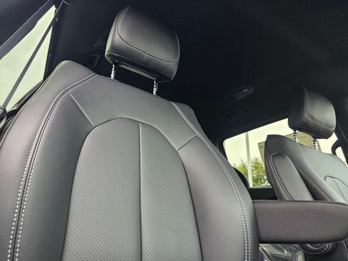New 2026 Chrysler Voyager LX FWD image 15
