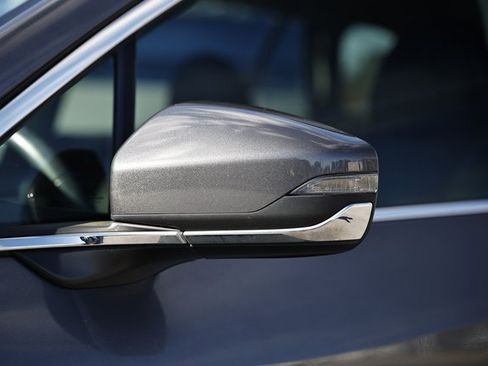 Used 2022 Subaru Outback Premium image 3