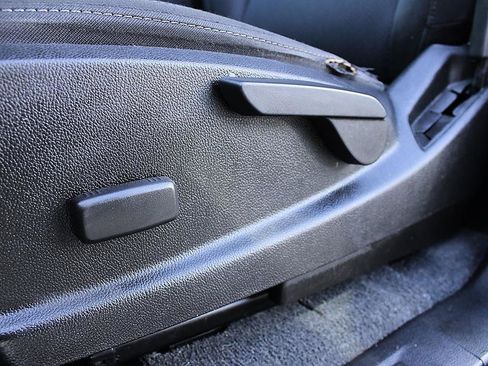 Used 2021 Chevrolet Colorado LT w/ Redline Special Edition image 10