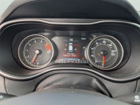 Used 2020 Jeep Cherokee Limited image 23