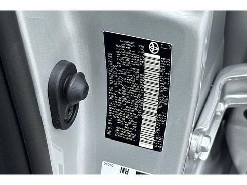 New 2026 Toyota Corolla SE w/ SE Package FWD image 33