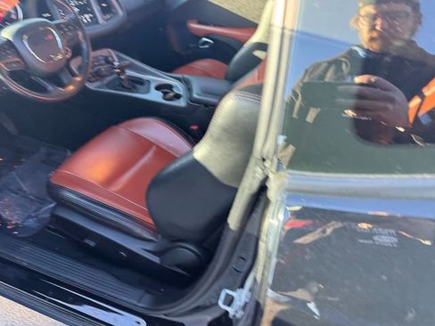 Used 2023 Dodge Challenger GT image 5