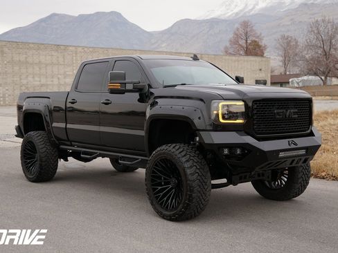 Used 2015 GMC Sierra 2500 Denali w/ Duramax Plus Package image 1