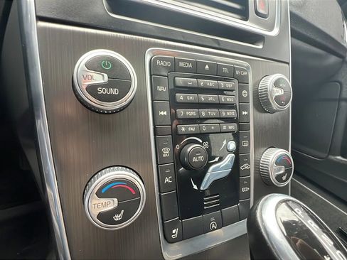 Used 2016 Volvo V60 T5 Premier image 20