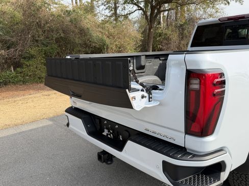 New 2026 GMC Sierra 3500 Denali Ultimate image 11