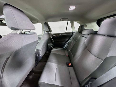 Certified 2025 Toyota RAV4 XLE FWD image 30
