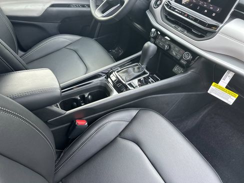 New 2026 Jeep Compass Limited image 16