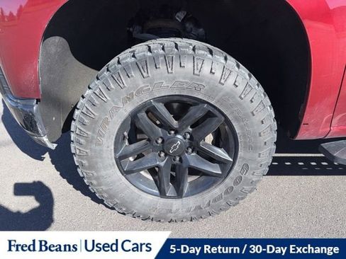 Used 2020 Chevrolet Silverado 1500 Custom Trail Boss w/ Custom Convenience Package image 9