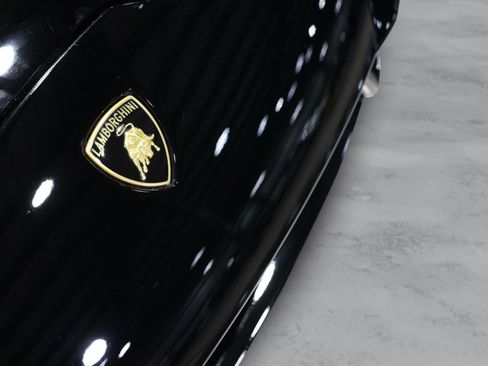 Used 2018 Lamborghini Huracan LP 580-2 RWD image 40