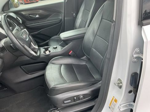 Used 2024 GMC Terrain SLT AWD/4WD image 10